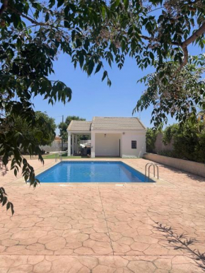 Villa Marichu. Piscina, BBQ y a 15 min Puy du Fou